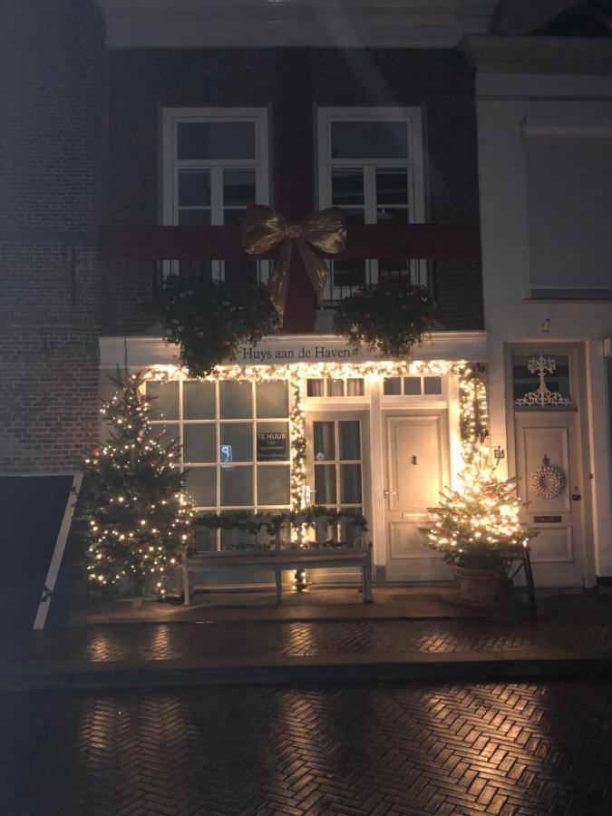 Huys Aan De Haven Hotel Зиерикзее Екстериор снимка